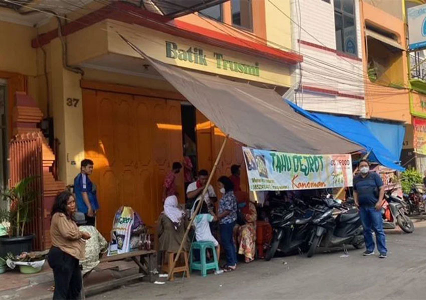 Tahu Gejrot Kanoman